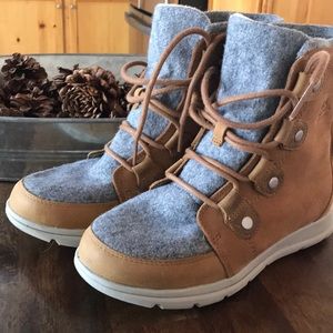 Sorel Boots Size 7  (Waterproof)